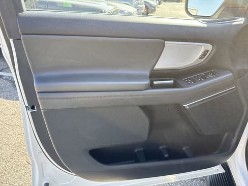 Used 2025 Ford Expedition Max Active image 10