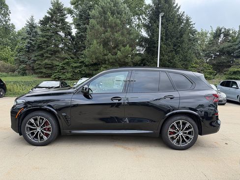 Used 2024 BMW X5 xDrive40i w/ Executive Package AWD/4WD image 2