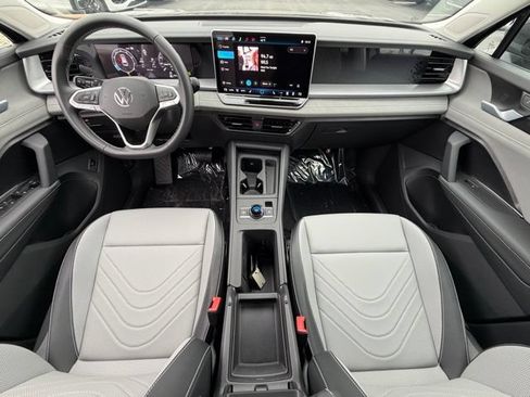 New 2026 Volkswagen Tiguan SE AWD/4WD image 12