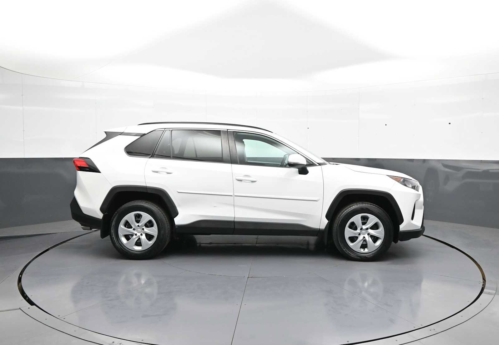 Used 2019 Toyota RAV4 LE w/ All Weather Liner Package AWD/4WD image 5