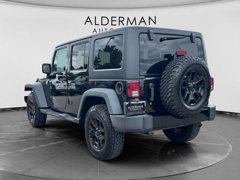 Used 2018 Jeep Wrangler Unlimited Sport AWD/4WD image 3