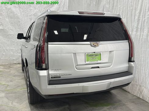 Used 2016 Cadillac Escalade Luxury AWD/4WD image 36