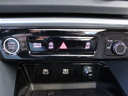 New 2025 Audi Q5 Premium Plus image 19