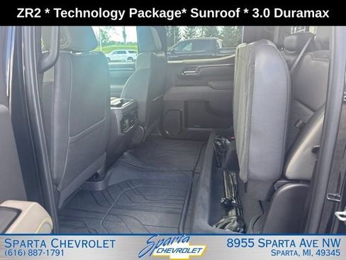 Used 2024 Chevrolet Silverado 1500 ZR2 w/ Technology Package AWD/4WD image 32