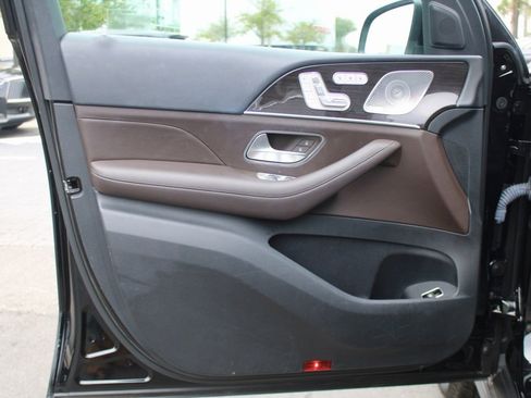 Certified 2022 Mercedes-Benz GLS 450 4MATIC image 11