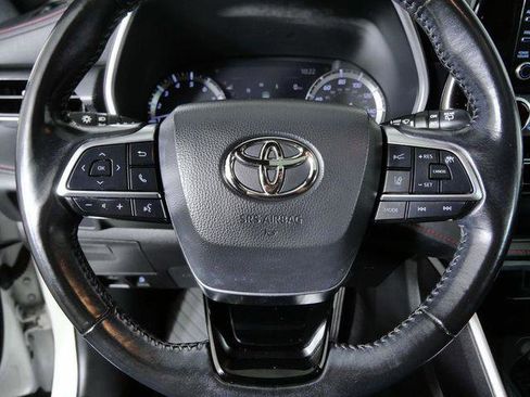 Used 2021 Toyota Highlander XSE image 23