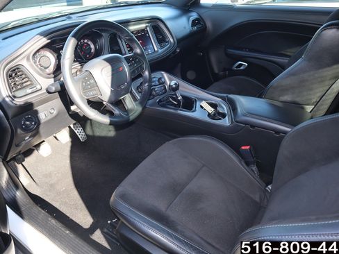 Used 2023 Dodge Challenger R/T w/ Plus Package image 10