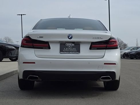 Used 2023 BMW 530e xDrive w/ Premium Package image 25