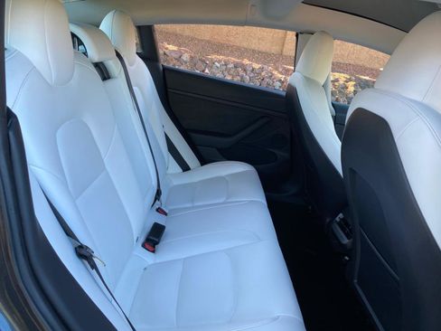 Used 2023 Tesla Model 3 Standard Range image 38