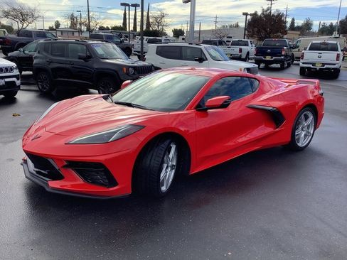 Used 2020 Chevrolet Corvette Stingray Coupe w/ Z51 Performance Package image 5