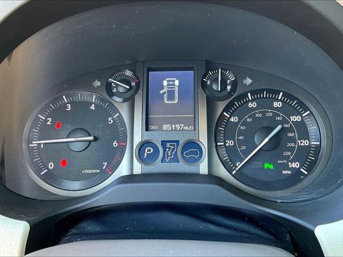 Used 2013 Lexus GX 460 image 25