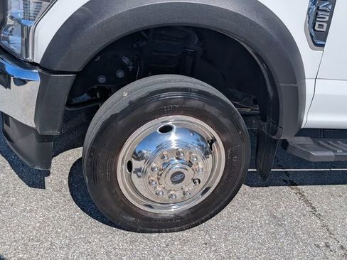 Used 2022 Ford F450 XL w/ Power Equipment Group image 4