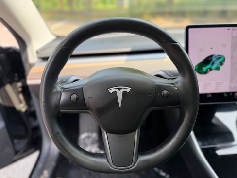 Used 2018 Tesla Model 3 Long Range RWD image 23