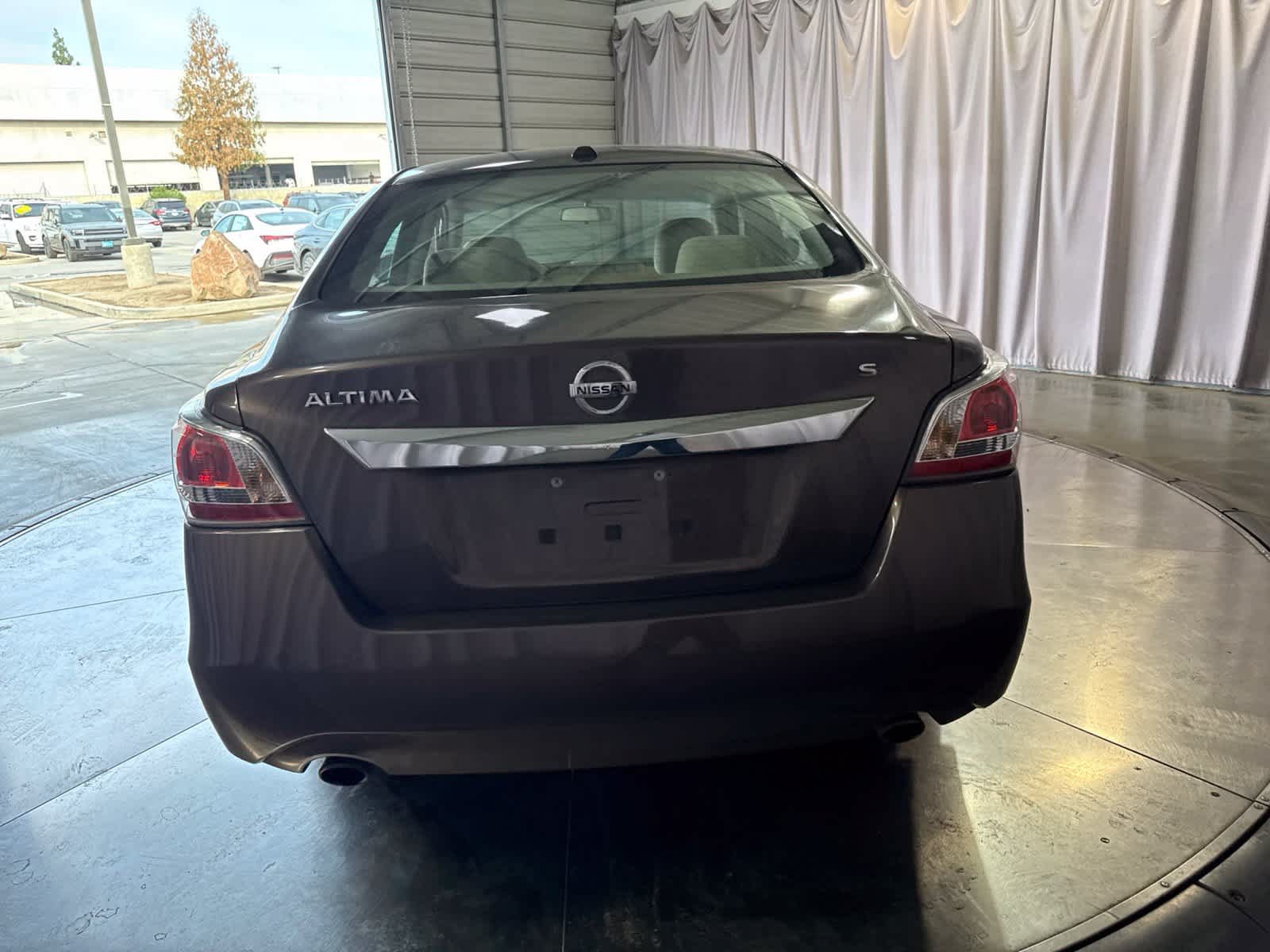 Used 2015 Nissan Altima 2.5 S w/ Power Driver Seat Package FWD image 6