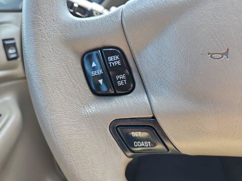Used 2004 Chevrolet Impala SS w/ Preferred Equipment Group FWD image 30
