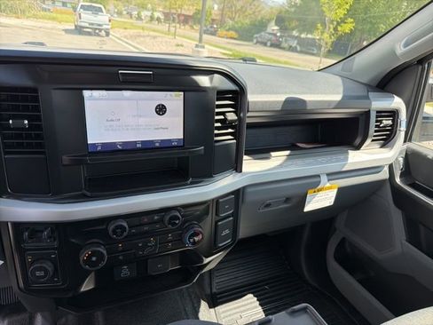 New 2026 Ford F250 XL w/ XL Chrome Package image 18