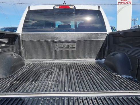 Used 2025 RAM 1500 Laramie AWD/4WD image 19