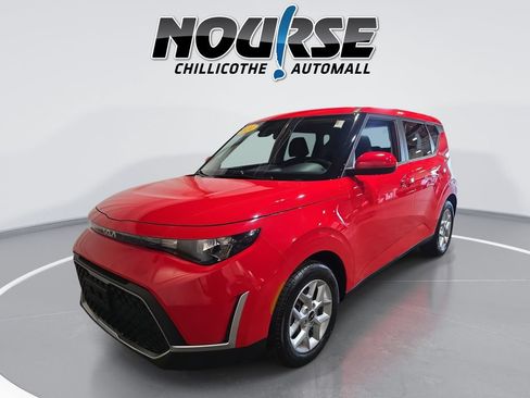Used 2024 Kia Soul LX w/ Option Group 015 FWD image 1