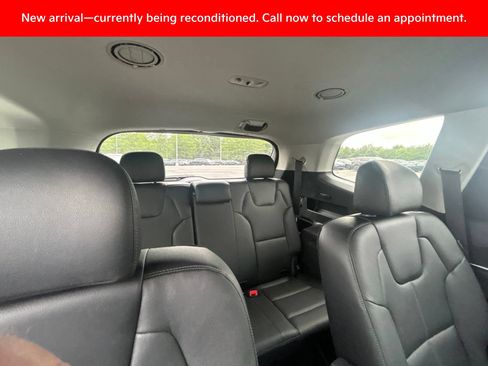 Certified 2025 Kia Telluride EX w/ EX Captain's Chair Package AWD/4WD image 8