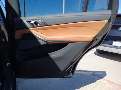 New 2026 BMW X7 xDrive40i w/ M Sport Package image 9