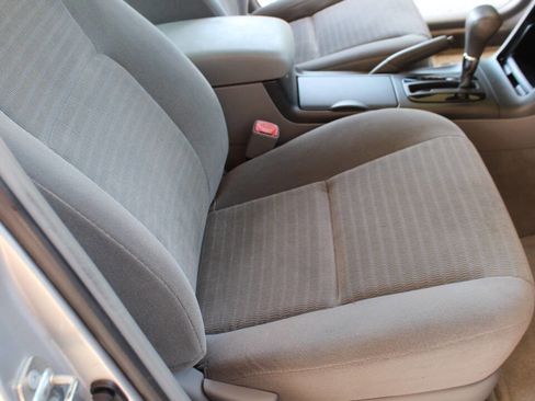 Used 2005 Toyota Camry LE image 21