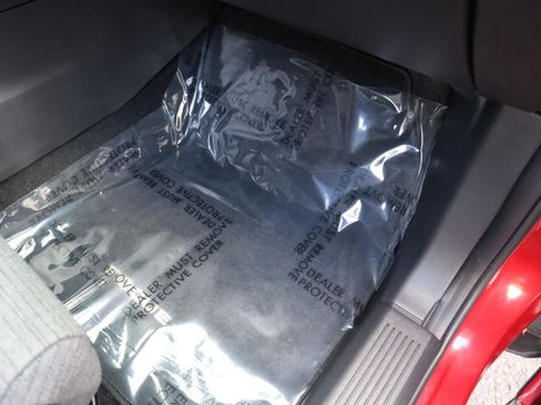 Used 2021 Nissan Rogue SV image 40