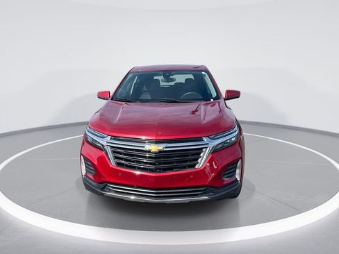 Used 2024 Chevrolet Equinox LT FWD image 3