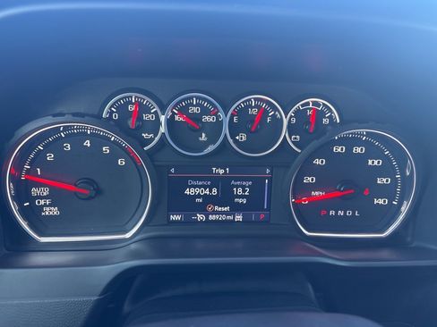 Used 2021 Chevrolet Silverado 1500 LT Trail Boss w/ Convenience Package II image 16