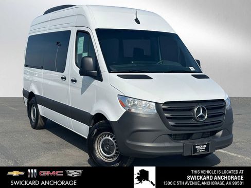 Used 2024 Mercedes-Benz Sprinter 2500 image 1