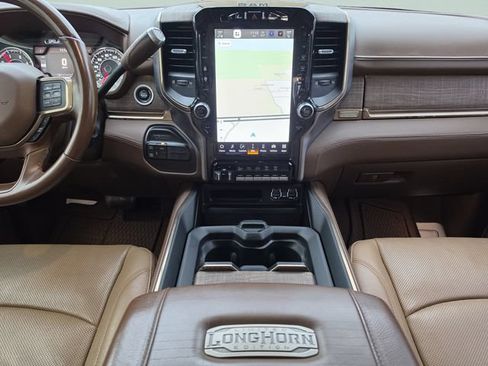 Used 2022 RAM 3500 Limited AWD/4WD image 21