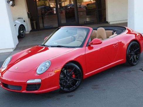 Used 2010 Porsche 911 Carrera S RWD image 4