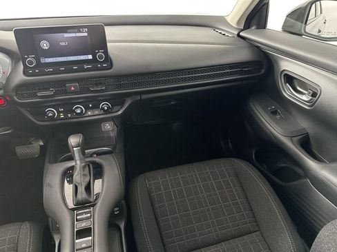 Used 2025 Honda HR-V LX image 24