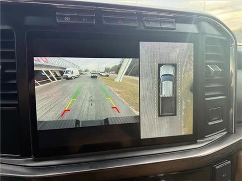 Used 2023 Ford F350 Lariat w/ Chrome Package image 30