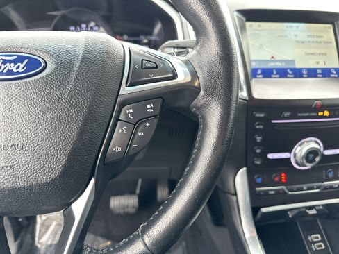 Used 2019 Ford Edge Titanium w/ Equipment Group 301A image 22