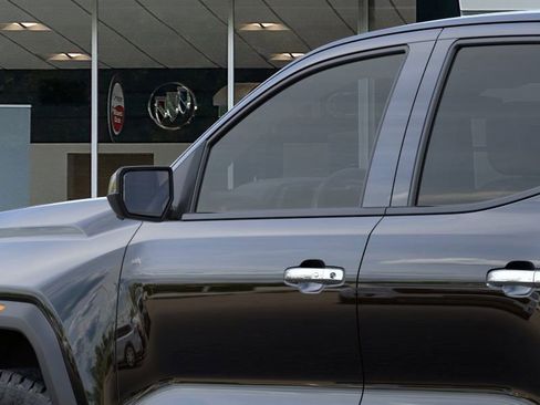 New 2026 GMC Canyon Denali image 12