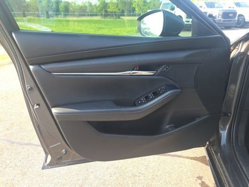Used 2021 MAZDA MAZDA3 s FWD image 20