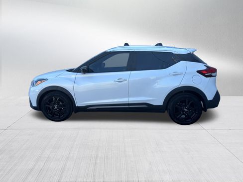 Used 2020 Nissan Kicks SR w/ Exterior Package image 4