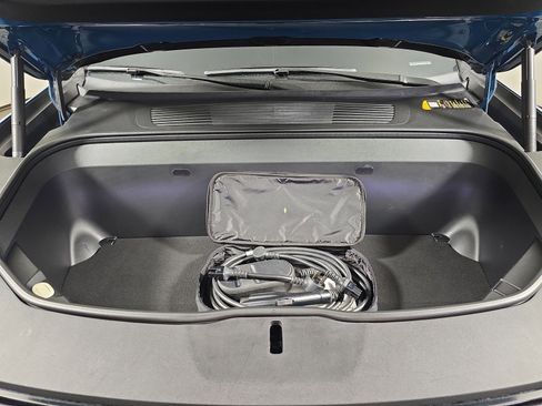 Used 2022 Rivian R1T Launch Edition image 14