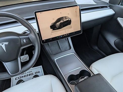 Used 2022 Tesla Model Y Performance AWD/4WD image 20