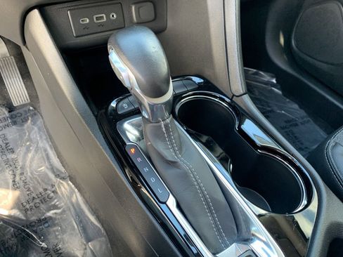 Used 2021 Buick Encore GX Select FWD image 31