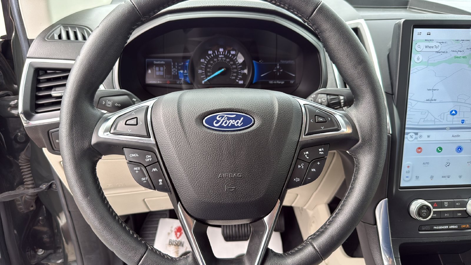 Used 2022 Ford Edge Titanium AWD/4WD image 14