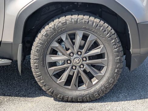 Used 2025 Toyota Land Cruiser w/ Premium Package AWD/4WD image 9