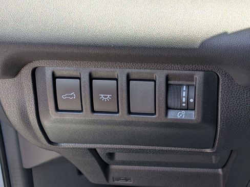 Certified 2025 Subaru Ascent Bronze Edition AWD/4WD image 25