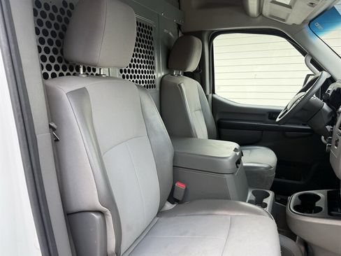 Used 2013 Nissan NV 2500 SV RWD image 27