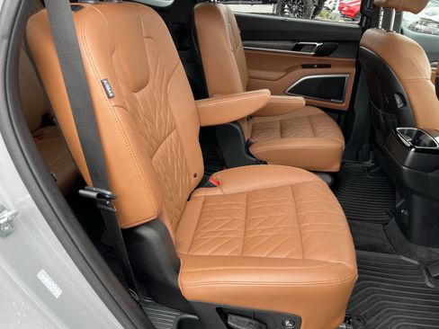 Used 2025 Kia Telluride EX X-Line AWD/4WD image 4