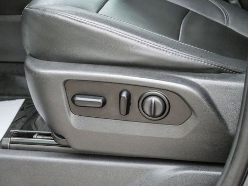 Used 2021 GMC Sierra 1500 SLT image 28