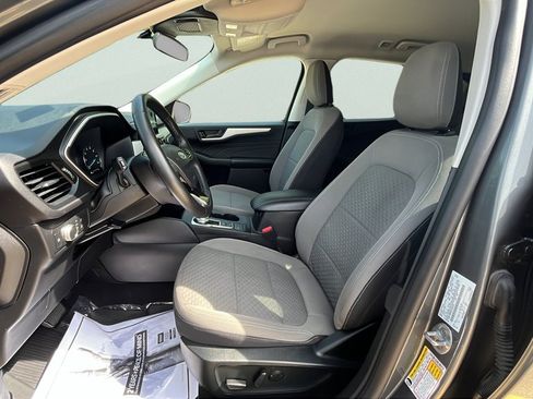 Used 2022 Ford Escape SE w/ Cold Weather Package AWD/4WD image 15