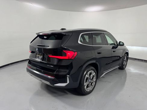 Used 2025 BMW X1 xDrive28i AWD/4WD image 4