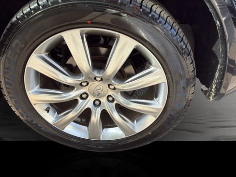 Used 2014 INFINITI QX80 2WD w/ Deluxe Touring Package image 26