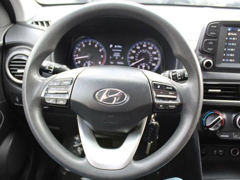 Used 2021 Hyundai Kona SE FWD image 15